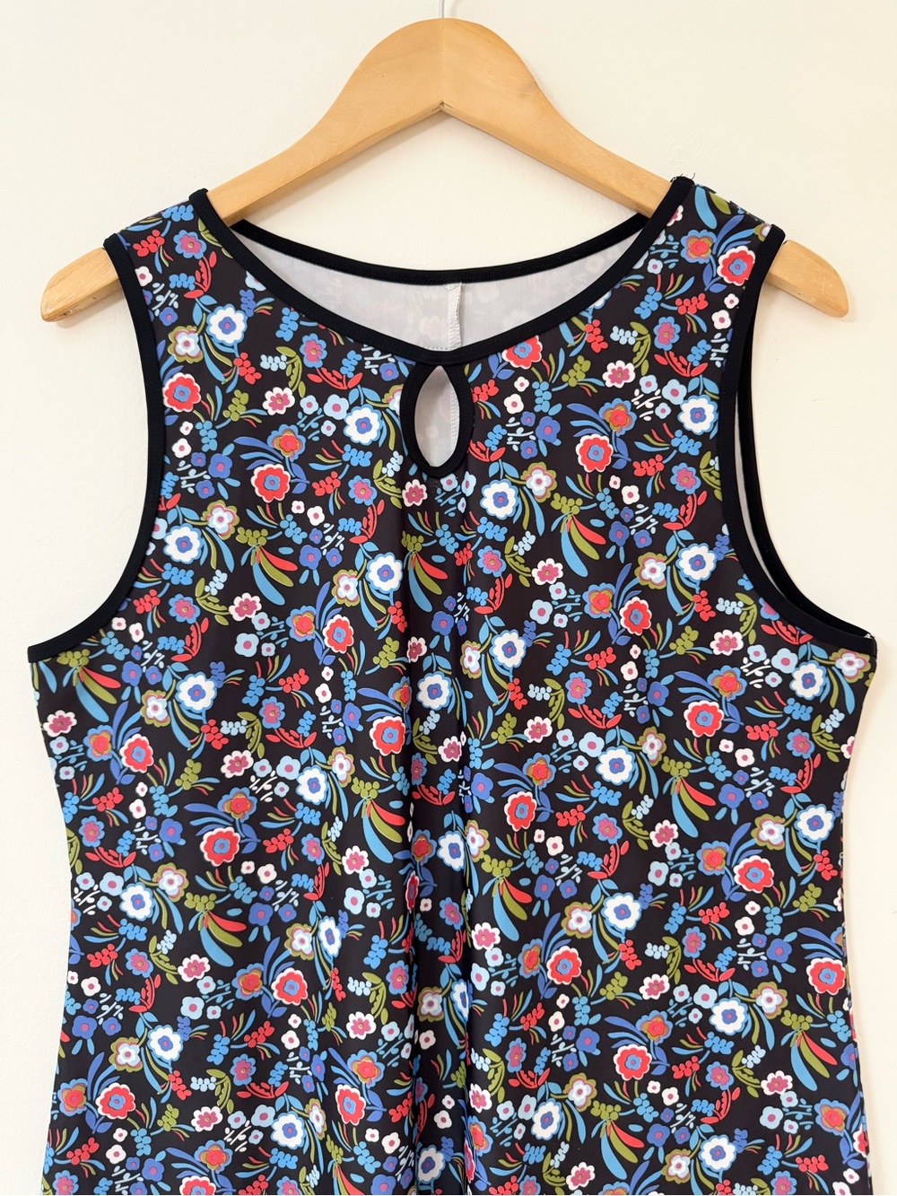 nuu•muu Fleurty Active Dress Black Ditsy Floral Keyhole Athleisure Medium - Picture 3 of 16
